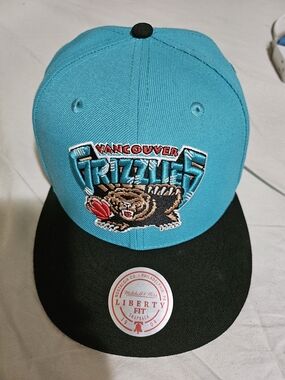 Mitchell & Ness Teal Crown Green Brim Snapback Hat